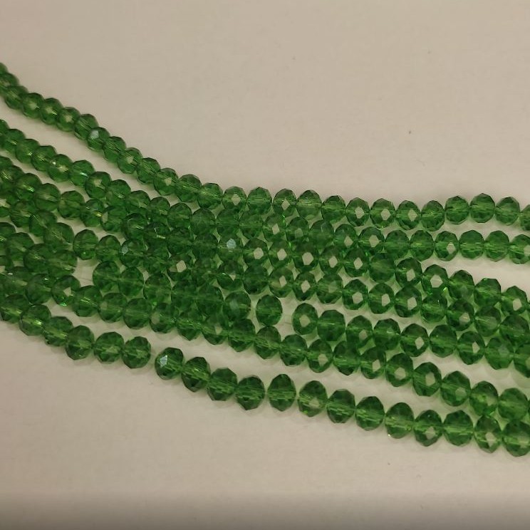 Perlen aus tschechischem Kristall – smaragdgrüne Rondellen, Durchmesser 6×5 mm, Länge 43 cm