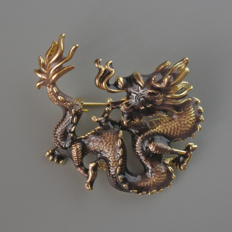 Brosche/Anhänger Drache mit brauner Emaille, goldfarbenes Metall 44 × 37 mm