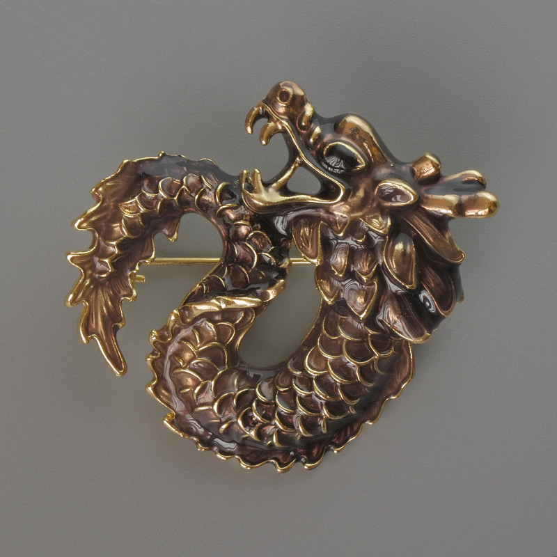 Brosche-Anhänger Drache braune Emaille, goldfarbiges Metall 42 × 42 mm