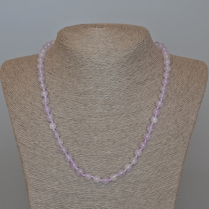 Kette aus Lavendel-Amethyst, Naturstein, glatte Kugeln, Durchmesser ca. 6,5 mm, Länge ca. 49 cm