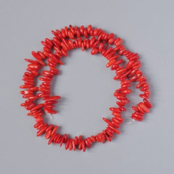 Korallen-Nuggets aus natürlicher Koralle, Chips-Form, Durchmesser 9×3 mm, Länge 39 cm, auf Faden