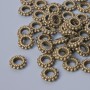 Perleinsatz – Durchmesser 7,5 × 2 mm, Lochdurchmesser 3,3 mm, Packung 54 Stück ± bronzefarbenes Metall