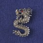 Brosche-Anhänger Drache, weiße Strasssteine, silberfarbenes Metall 40 × 23 mm +