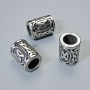 Metallperle mit skandinavischer Rune, Maße ca. 13 × 10 mm, Lochdurchmesser 6 mm, silberfarbenes Metall, 1 Stück