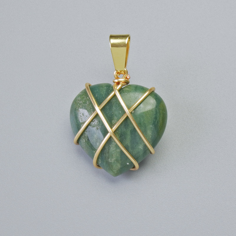 Anhänger „Herz“ aus Moosachat in goldfarbenem Geflecht, Durchmesser 20×20 mm, Länge ca. 30 mm