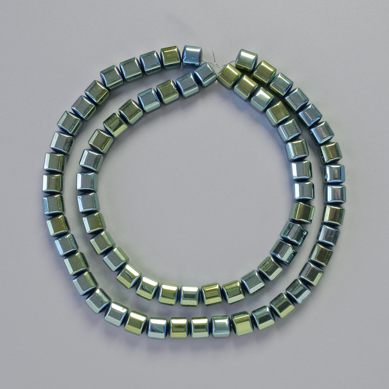 Hematit-Würfelperlen Grün-Chamäleon, Durchmesser 6×6 mm, Länge ca. 41 cm, Strang