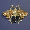 Insektenbrosche mit gelben Kristallen, schwarzer Emaille und goldfarbenem Metall, 38×49 mm+