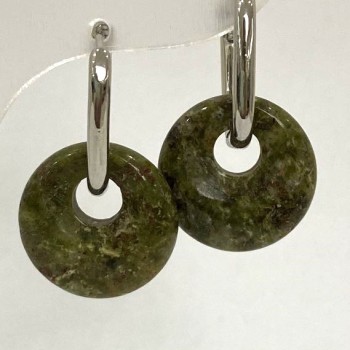 Ohrringe aus Heliotrop und Jaspis in Donut-Form, Ø ca. 18 mm, Länge ca. 30 mm
