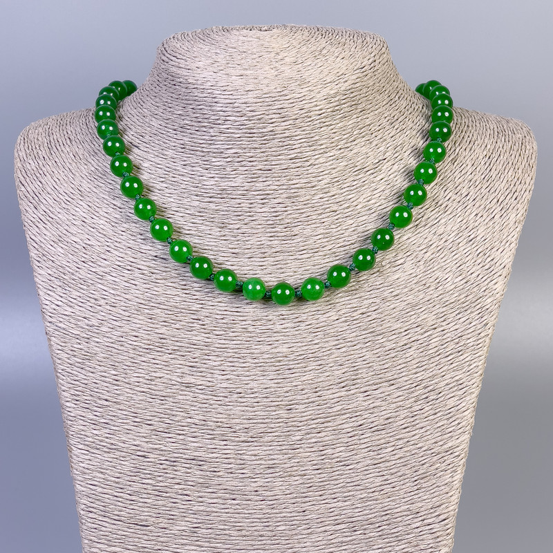Kette aus Chrysopras, glatte Kugel, Durchmesser ca. 8 mm, Länge ca. 45 cm, mit Verschluss