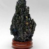Souvenirstein, unbehandelter Chalcopyrit auf einem Ständer 46×24 mm+
