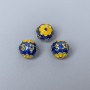 Cloisonné-Perle blau-gelb emailliert, Durchmesser ca. 10 mm, Lochdurchmesser ca. 1,5 mm, goldfarbener Metallton, 1 Stück