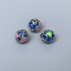 Perle Cloisonné blau-violett-grün emailliert, Durchmesser 8 mm, Loch Ø 1,5 mm, goldfarbenes Metall, 1 Stück
