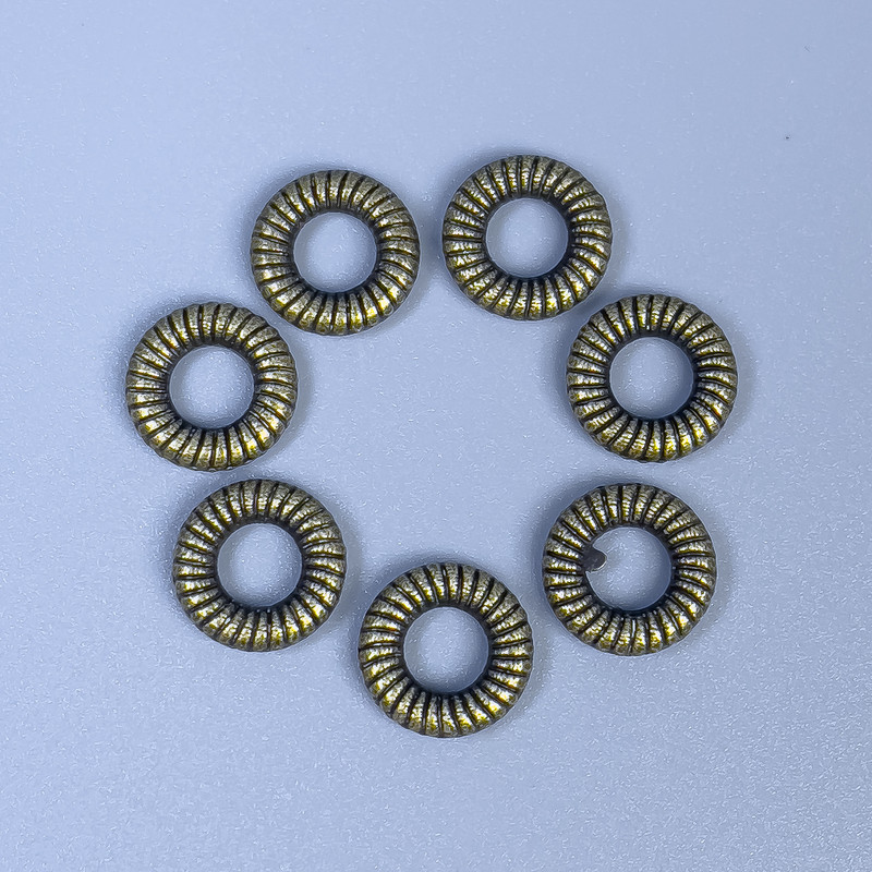 Schmuckzubehör – Perle-Einsatz, bronzefarbene Metallfarbe, Durchmesser 9×2 mm ± Loch, Lochdurchmesser ca. 4 mm ± Verpackung 36 Stück