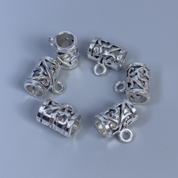 Anhängeröse aus silberfarbenem Metall, Maße 11×8×11 mm ±, Lochdurchmesser 5 mm ± und 2 mm ±, Verpackung 14 Stück