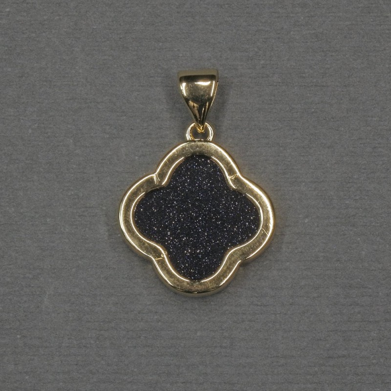Anhänger in Form eines Kleeblattes mit Aventurin, 16×18×4 mm, ± goldfarbenem Metall