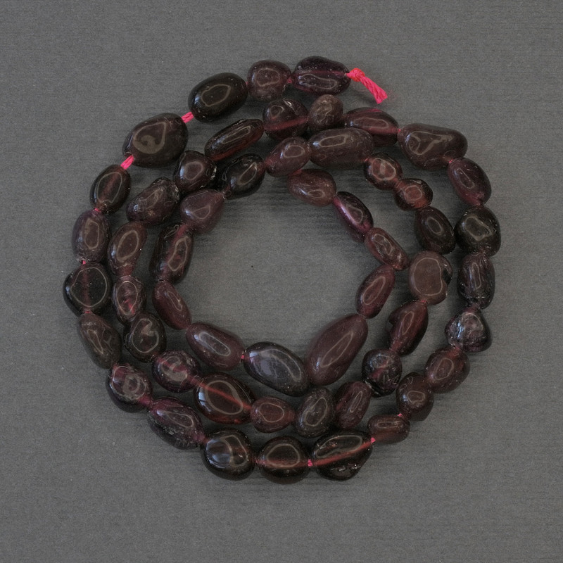 Granatperlen Trommelperlen, Ø 8–10×6 mm, auf Schnur, Länge ca. 39 cm+