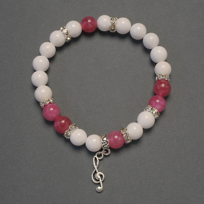 Armband aus Achat- und Turmalin-Kügelchen, Durchmesser ca. 8 mm ±, Länge 18 cm, elastisch, mit Metall-Einlagen