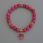 Himbeerrotes Acrylkugelarmband, glatte Kugeln, Durchmesser ca. 8 mm, mit Anhänger, Länge ca. 18 cm