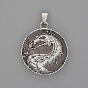 Anhänger Drache im Kreis aus Rosenquarz, Durchmesser 28 mm ±, Länge 38 mm ±, silberfarbenes Metall