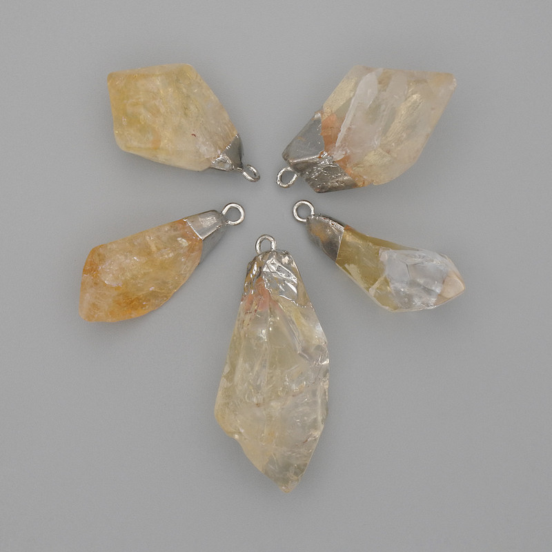 Citrin-Anhänger, bearbeitet, in den Größen 28–33 × 10–15 mm, silberfarbenes Metall