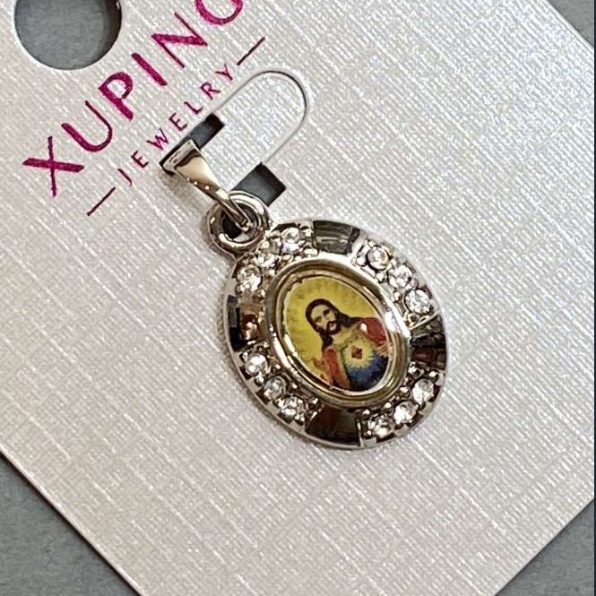 Anhänger „Ikone“ Xuping mit weißen Strasssteinen, Durchmesser ca. 20×13 mm, Länge ca. 25 mm, rhodiniert