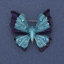 Brosche/Anhänger Schmetterling – violett-blaue Emaille, Regenbogen-Strasssteine, silberfarbenes Metall, 39 × 42 mm