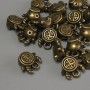Bronzefarbener Metallanhänger in Form eines Stiers, Abmessungen 10 × 9 × 5 mm ± Lochdurchmesser ca. 1 mm ± Verpackung 20 g (~17 Stück)