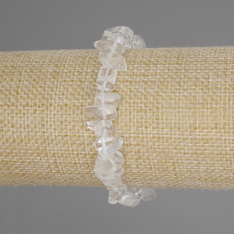 Armband aus Bergkristall-Chips, Durchmesser 6–9 × 3–6 mm, Länge ca. 18 cm, Stretch