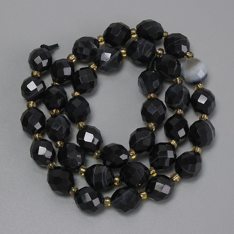 Achat-Körnerperlen, facettiert, Ø 10×8 mm, +- 3 mm Glasperlen, Länge ca. 39 cm, auf der Schnur