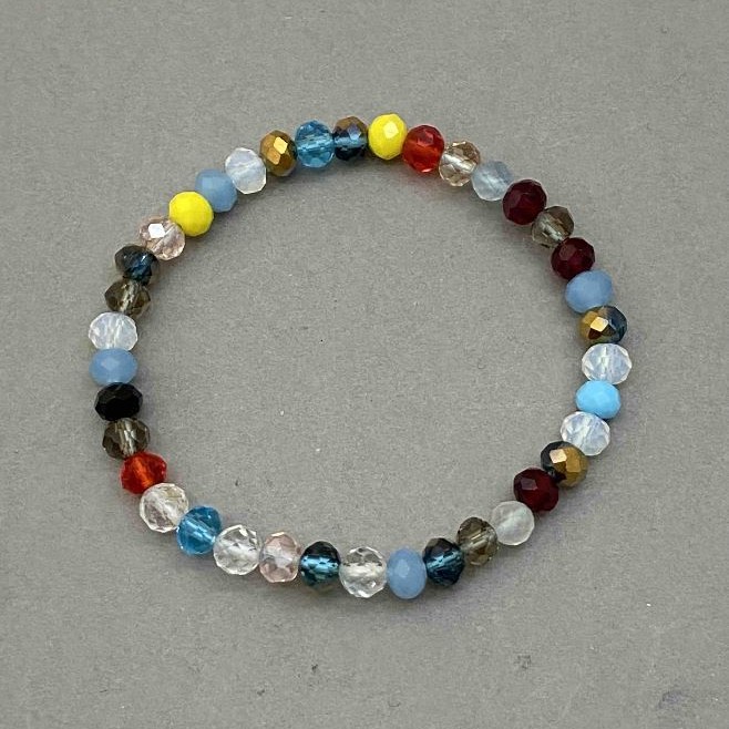 Armband aus tschechischem Kristall, assortiert, facettierte Rondellen, Durchmesser ca. 6×5 mm, Länge ca. 18 cm, elastisches Band