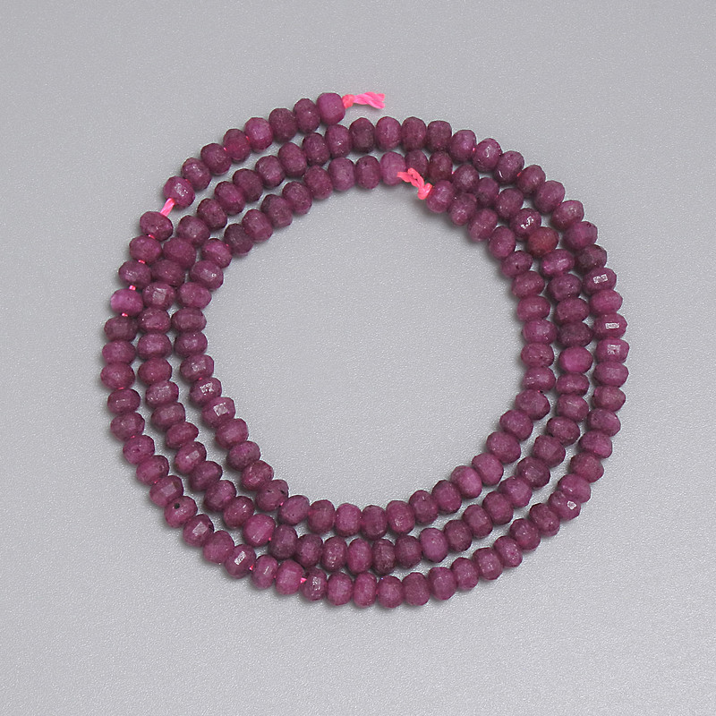 Rubin facettierte Rondell-Perlen 4×3 mm, Länge ca. 39 cm, auf einer Schnur