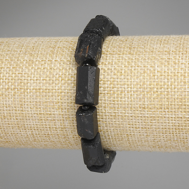 Armband Turmalin Sherl, Facettenschliff, Durchmesser 12-8, 5-11 mm ±, Glasperlen 3 mm ±, Länge 18 cm ±, Stretch-Band