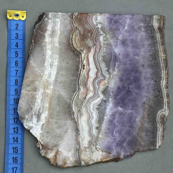 Souvenirplatte aus Naturstein Amethyst mit Achat