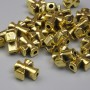 Kreuzförmiger Perleinsatz aus goldfarbenem Metall, Durchmesser 9 × 8 mm, Lochdurchmesser ca. 1,7 mm, Verpackung 20 g (~21 Stück)