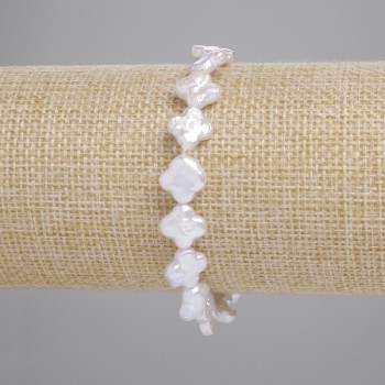 Armband aus Barockperlen mit dem Farbton „Gasoline“ und Kleegrün, Durchmesser 8,5–10,5 mm, 5×8,5 mm ±, Länge 18 cm ± (Stretch)
