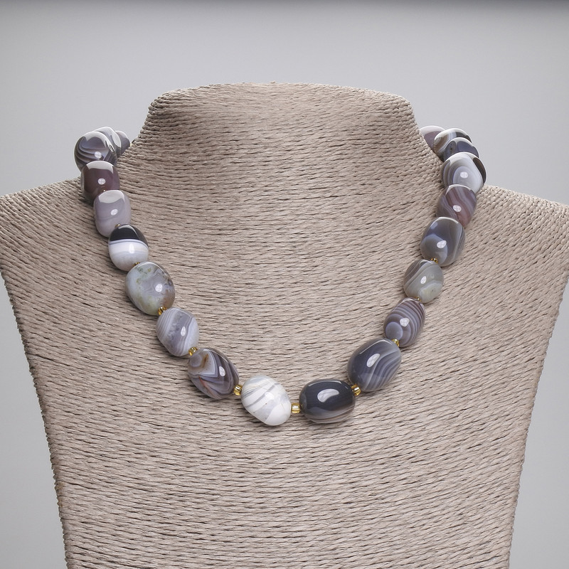 Botswana-Achat-Kette, Trommelgeschliffene Kiesel 14–16×10–14 mm, Perlen Ø ca. 3 mm+, Länge ca. 45 cm, mit Verschluss