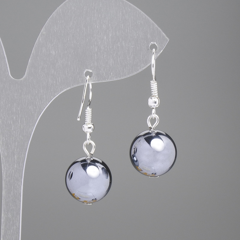 Ohrstecker aus Hämatit, glatte Kugel, Durchmesser 12 mm, Länge ca. 33 mm