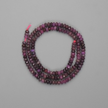 Rubinfacettierte Rondell-Perlen 4×2 mm, Länge ca. 38 cm, auf Schnur