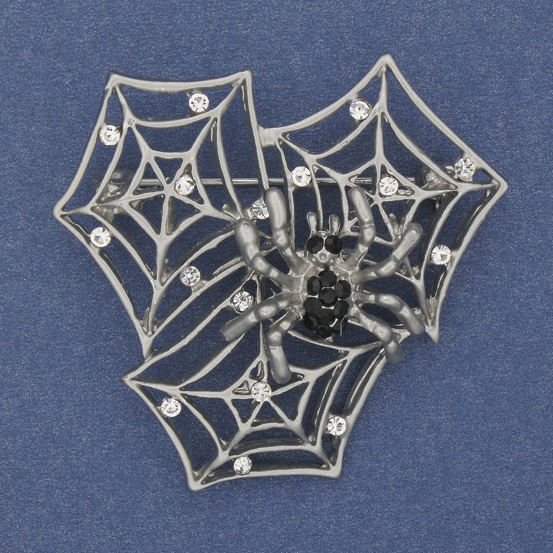 Brosche Spinne im Netz mit weißen und schwarzen Strasssteinen, silberfarbenes Metall 43×43 mm+