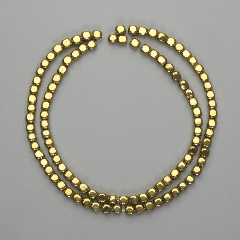 Hämatit-Würfelperlen goldfarben 4x4 mm, Länge ca. 39 cm+