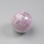Andenkugel aus Kunzit-Naturstein, Durchmesser 30–45 mm ± in assortierten Größen (Preis pro 100 g). Gewicht ab 120 g