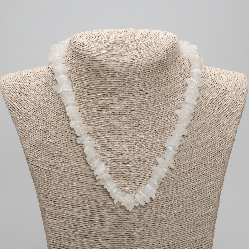 Adular-Mondstein-Perlenkette, kleine Stückchen, Durchmesser 8-12×2-4 mm, Länge 45 cm ± mit Verschluss