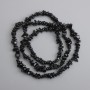 Schwarze Turmalin-Chips, Durchmesser 5–12×2–8 mm, Länge ca. 78 cm