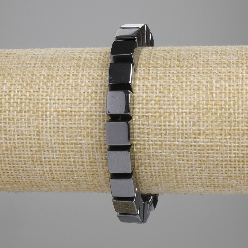 Hämatit-Armband Würfel, 8 × 8 mm, Länge ca. 18 cm, elastisch