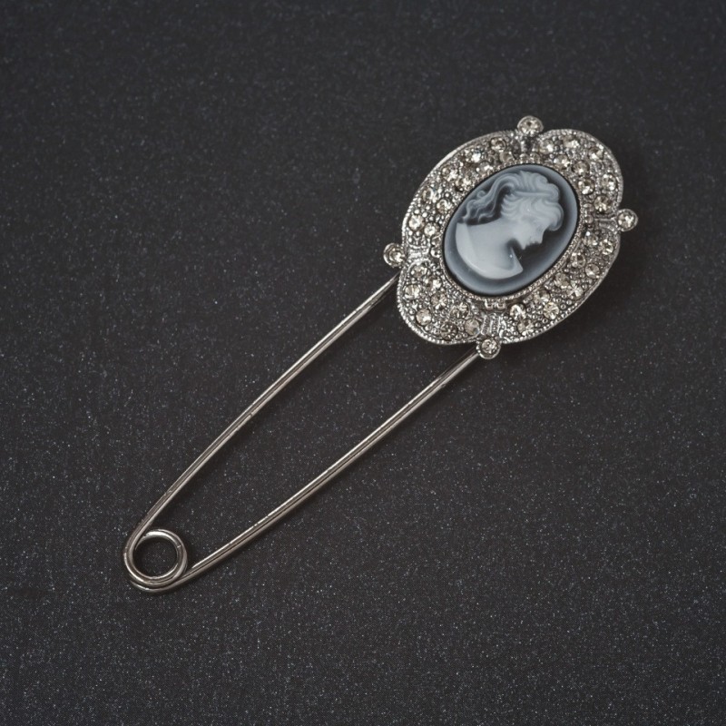 Nadelbrosche Kamee silberfarben 8 cm