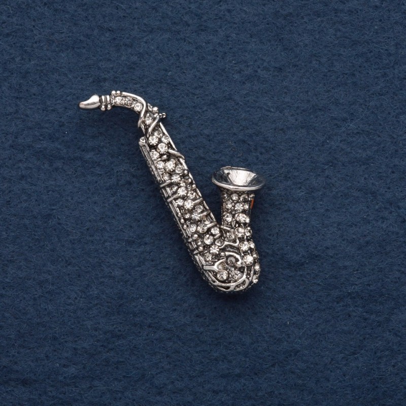 Brosche „Saxophon“ 5×2 cm, graues Metall