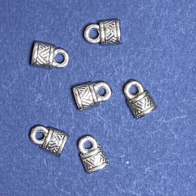 Schmuckzubehör Schlossanhänger, Länge 10 mm, Lochdurchmesser 1–3 mm, Farbe Silber, Verpackung 20 g ± 17 Stück