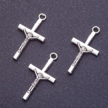 Anhänger Kreuz (Kreuzigung), Länge 28 mm, Lochdurchmesser 1,5 mm, Farbe Silber, Oberfläche poliert, Gewicht 20 g, ±19 Stück