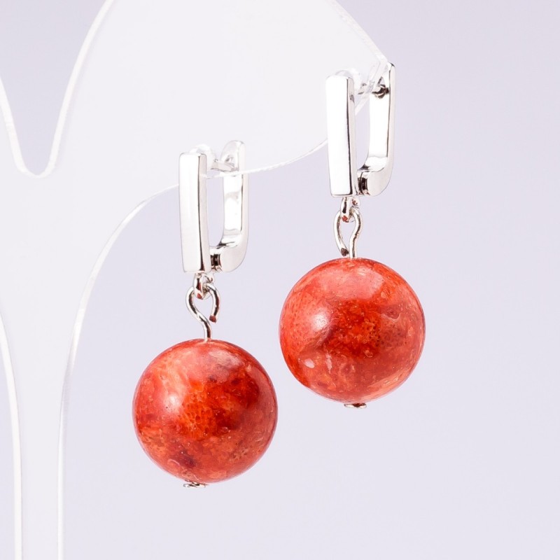 Ohrringe «Elegant» aus Schaumkoralle, Durchmesser 14 mm, Länge 3 cm