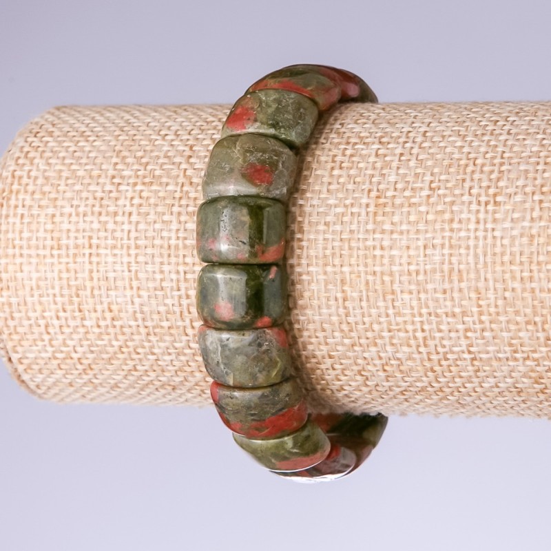Armband aus Heliotrop-Jaspis, Glieder 15×11 mm, auf Elastikband